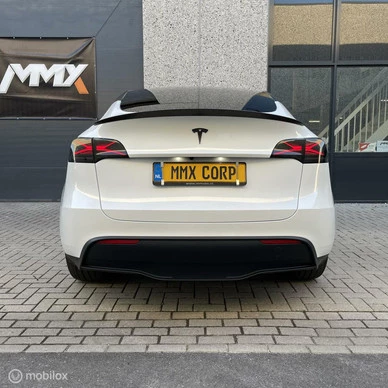 Tesla Model Y - Afbeelding 8 van 23