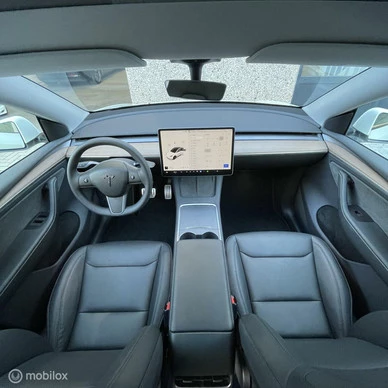 Tesla Model Y - Afbeelding 11 van 23