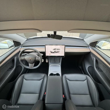 Tesla Model Y - Afbeelding 11 van 23