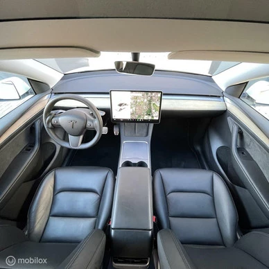 Tesla Model Y - Afbeelding 11 van 22