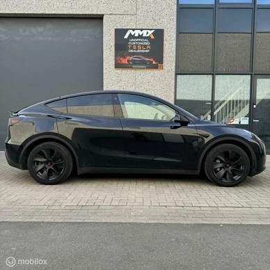 Tesla Model Y - Afbeelding 2 van 23