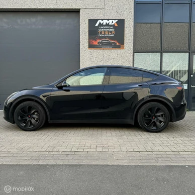 Tesla Model Y - Afbeelding 6 van 23