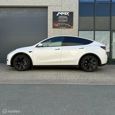 Tesla Model Y - Afbeelding 6 van 18