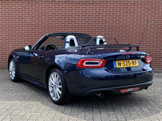 Fiat 124 Spider - Afbeelding 4 van 23