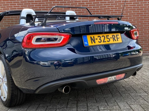 Fiat 124 Spider - Afbeelding 5 van 23