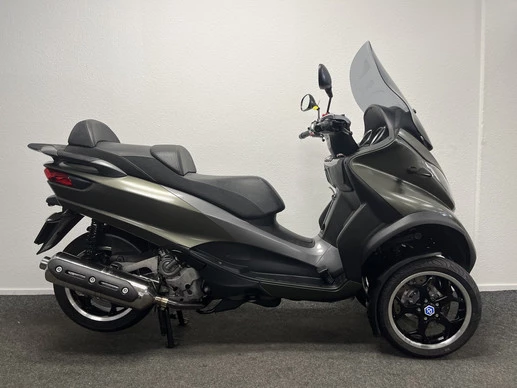 Piaggio MP3 - Afbeelding 1 van 21