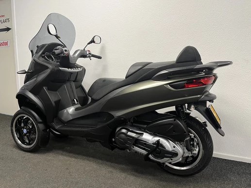 Piaggio MP3 - Afbeelding 14 van 21