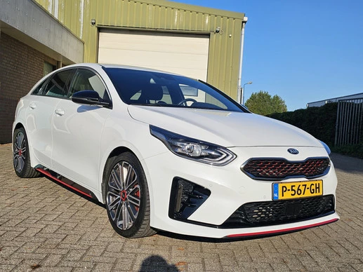 Kia ProCeed