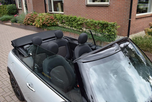 MINI Cooper Cabrio - Afbeelding 22 van 30