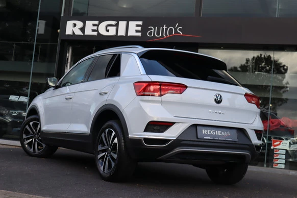 Volkswagen T-Roc - Afbeelding 23 van 30