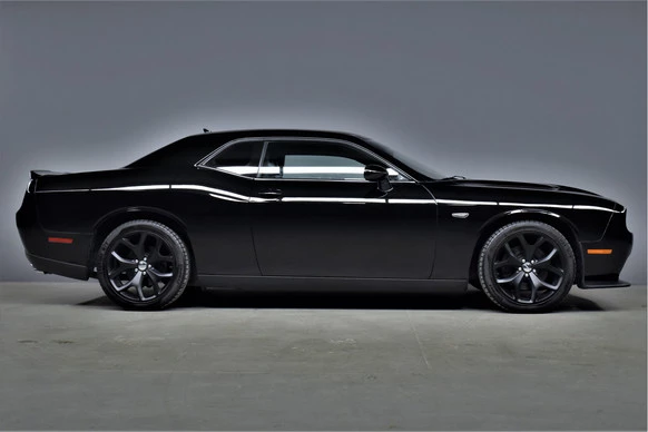 Dodge Challenger - Afbeelding 11 van 29