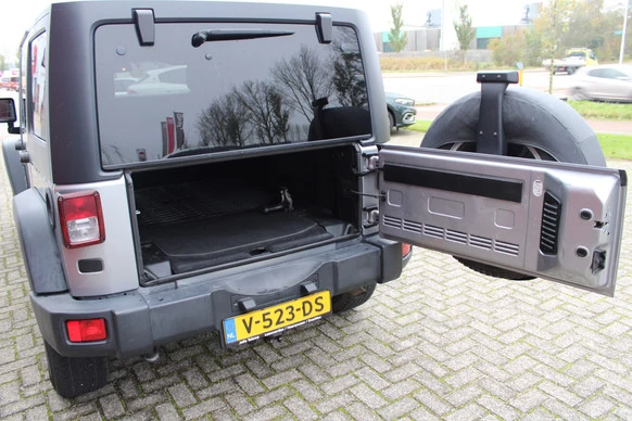 Jeep Wrangler - Afbeelding 26 van 30