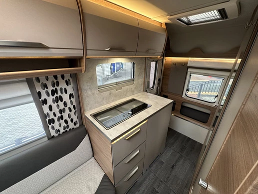 Knaus Tourer Vansation 500LT - Afbeelding 18 van 30