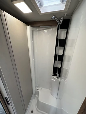 Knaus Tourer Vansation 500LT - Afbeelding 24 van 30