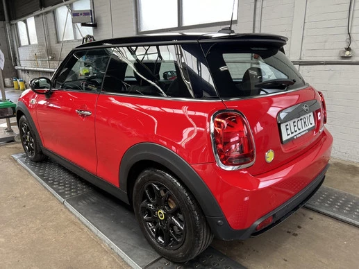MINI Electric - Afbeelding 18 van 30