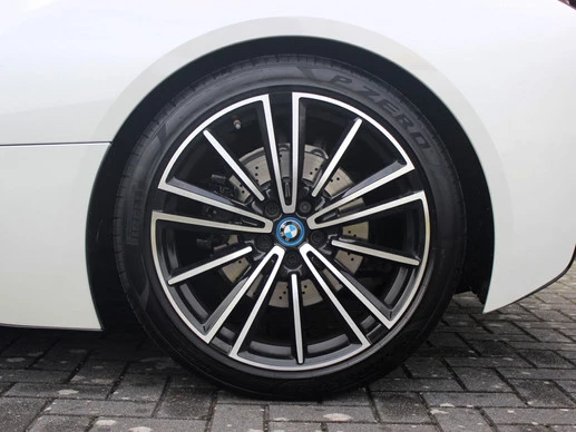 BMW i8 - Afbeelding 13 van 30