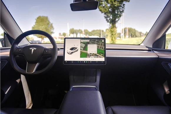 Tesla Model Y - Afbeelding 2 van 30