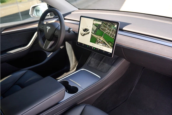 Tesla Model Y - Afbeelding 4 van 30