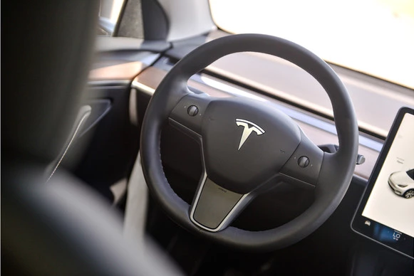 Tesla Model Y - Afbeelding 12 van 30