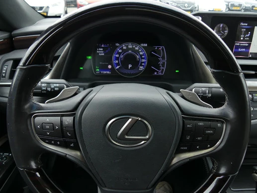 Lexus ES - Afbeelding 15 van 23