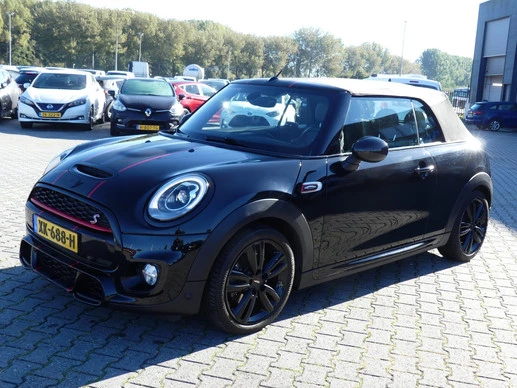 MINI Cooper S Cabrio - Afbeelding 2 van 22