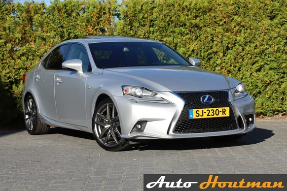 Lexus IS - Afbeelding 1 van 30