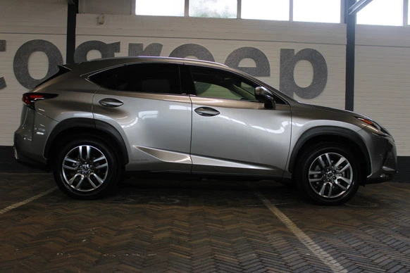 Lexus NX - Afbeelding 23 van 30