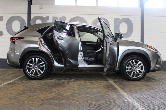 Lexus NX - Afbeelding 24 van 30