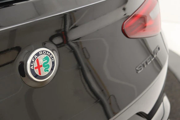 Alfa Romeo Stelvio - Afbeelding 20 van 30