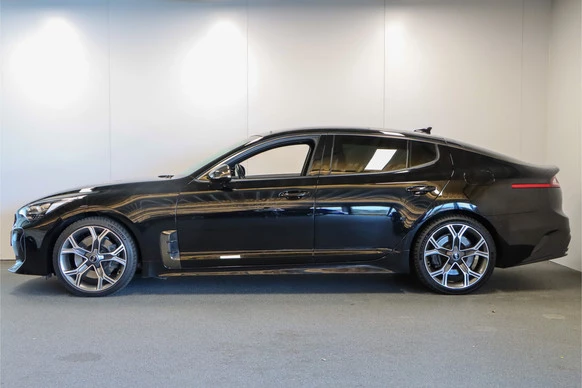 Kia Stinger - Afbeelding 2 van 30