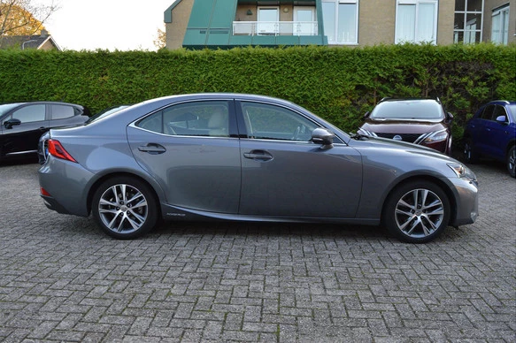 Lexus IS - Afbeelding 22 van 30