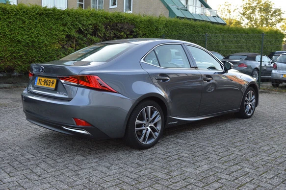 Lexus IS - Afbeelding 23 van 30