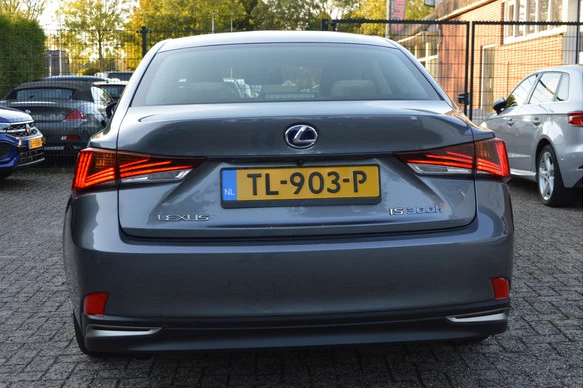 Lexus IS - Afbeelding 24 van 30