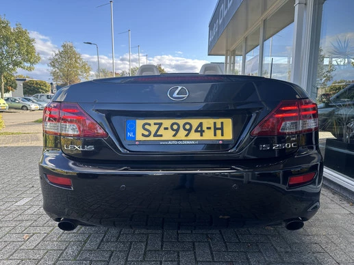 Lexus IS - Afbeelding 8 van 29