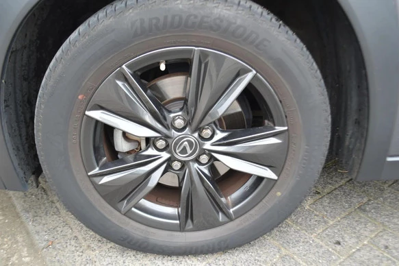 Lexus UX - Afbeelding 26 van 28