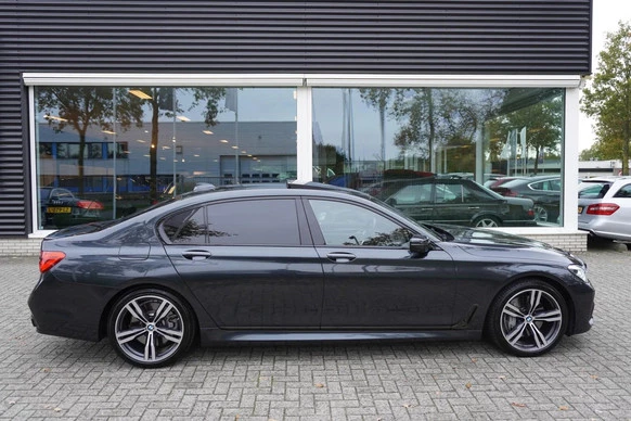 BMW 7 Serie - Afbeelding 2 van 30