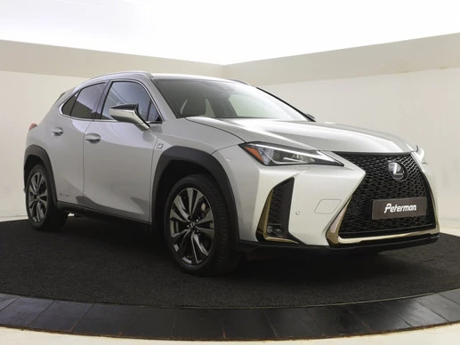 Lexus UX - Afbeelding 1 van 30