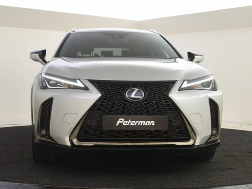 Lexus UX - Afbeelding 2 van 30