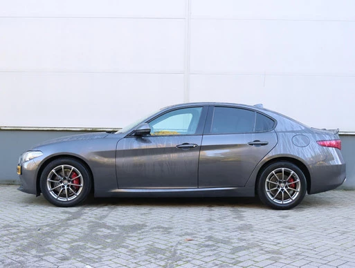 Alfa Romeo Giulia - Afbeelding 2 van 30