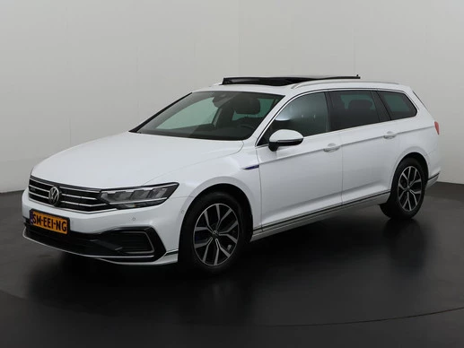 Volkswagen Passat - Afbeelding 1 van 30