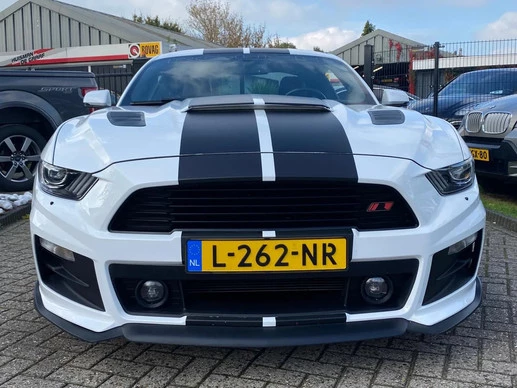 Ford Mustang - Afbeelding 2 van 24