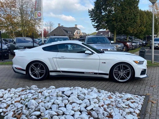 Ford Mustang - Afbeelding 5 van 24