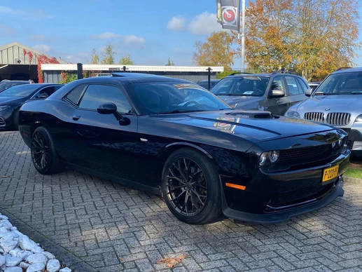 Dodge Challenger - Afbeelding 3 van 24