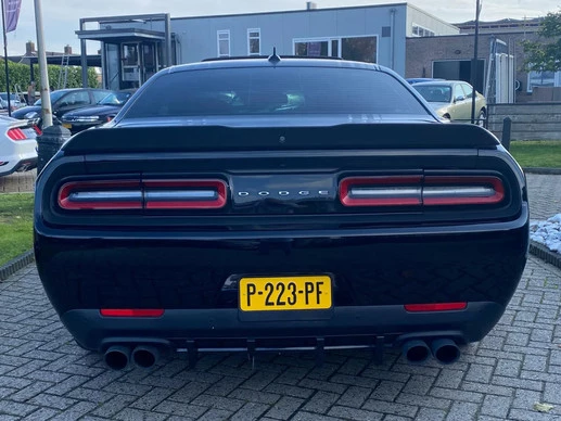 Dodge Challenger - Afbeelding 8 van 24