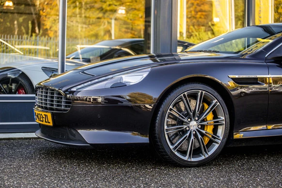 Aston Martin V12 Virage - Afbeelding 11 van 30