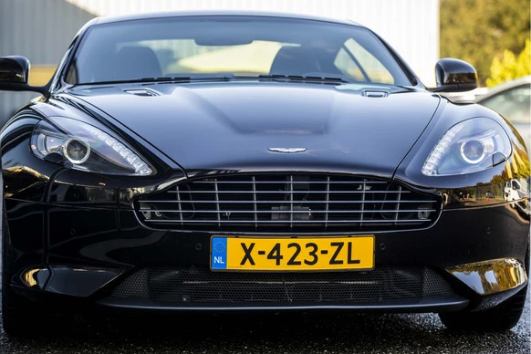 Aston Martin V12 Virage - Afbeelding 13 van 30