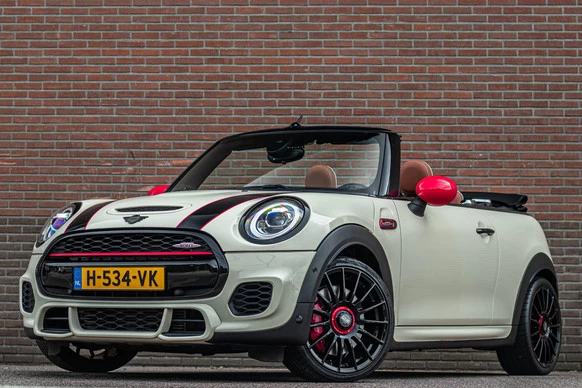 MINI Cooper Cabrio - Afbeelding 1 van 30