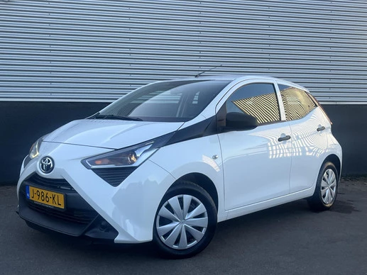 Toyota Aygo - Afbeelding 1 van 30