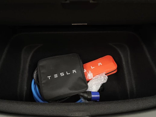 Tesla Model Y - Afbeelding 21 van 30