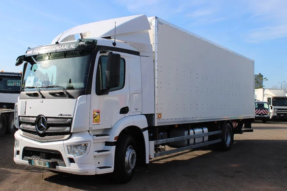 Mercedes-Benz Antos - Afbeelding 1 van 30